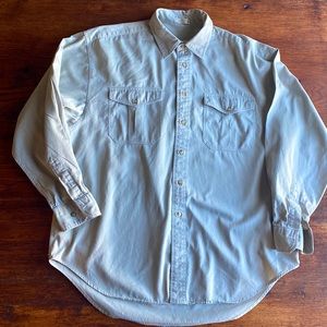 Classic Button Down in Khaki